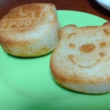 プーさんの型に入れて焼きました。
ふわふわ～子ども達が美味しいと喜んでくれました。